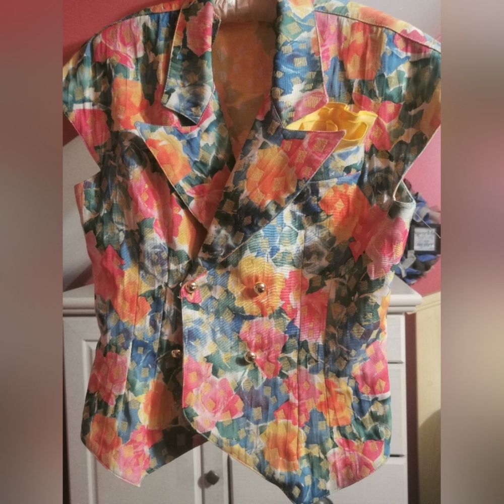 Amazing floral jacket Sgt pepper buttons